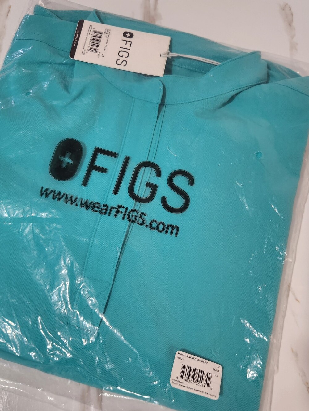 FIGS Rafaela Three Pocket Scrub Top